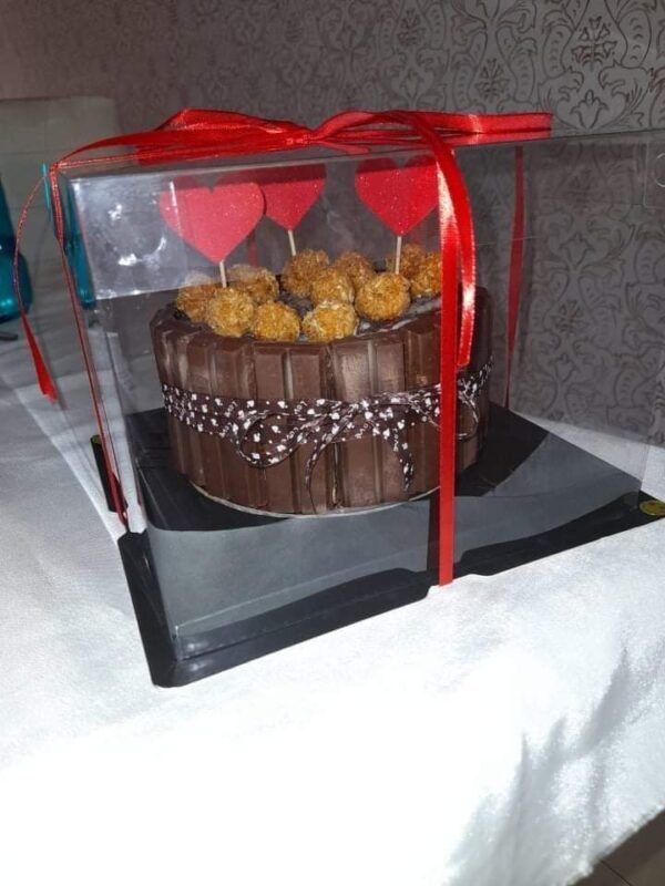 Bolo do Amor Com Caixa
